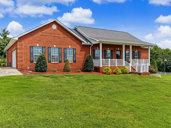 3430 Summer Dr, Friendsville, TN 37737