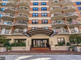1200 Braddock Pl APT 215, Alexandria, VA 22314