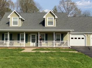 216 Hunters Creek Rd, Forest, VA 24551