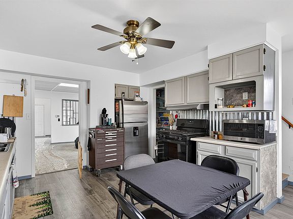 4th image of 125 N Marietta St