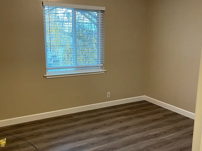 190 Boston Ave #5 — Photo 4