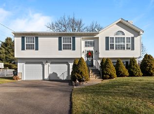 38 Marsh Hill Rd, Naugatuck, CT 06770