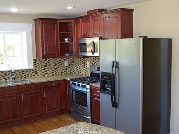 3rd image of 11307 84th Ave S #A