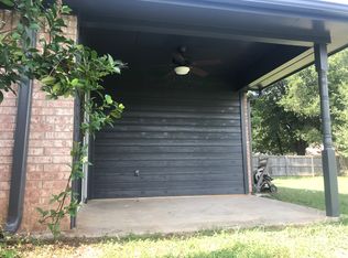 395 Chestnut Ln, Paris, TX 75462