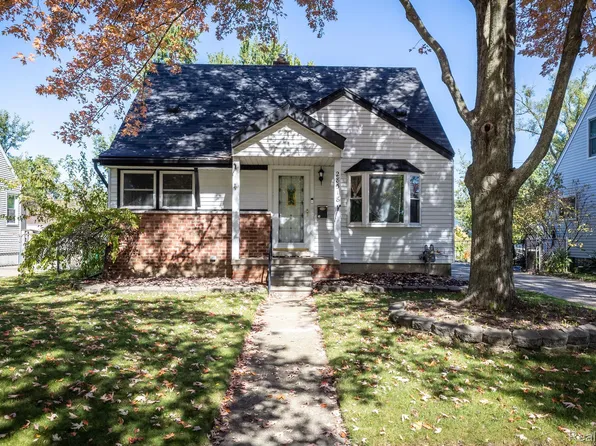 28518 Bridge St, Garden City, MI 48135