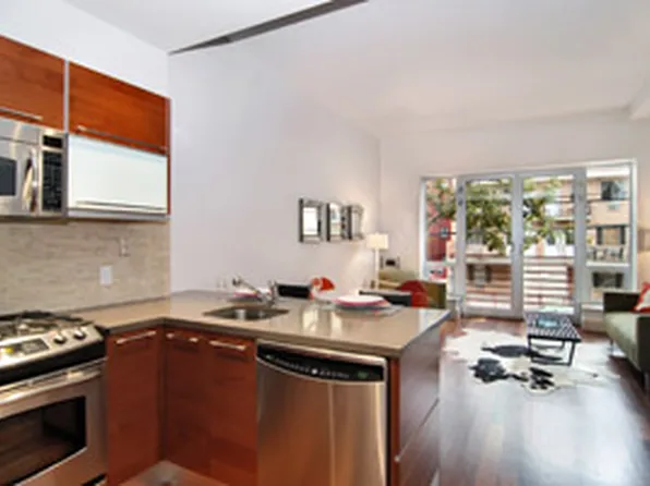 135 Jackson Street image 1 of 7