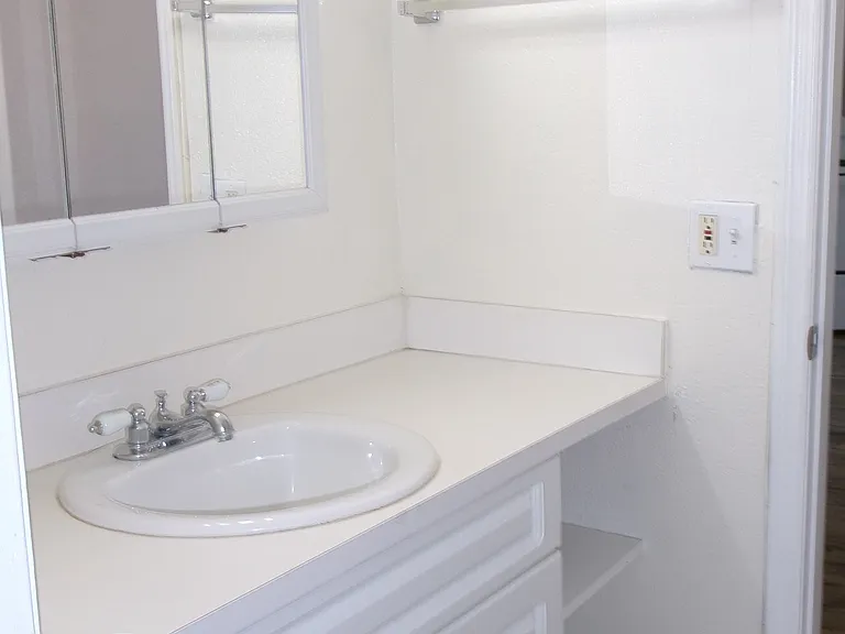 13828 Orange Sunset Dr #202 — Photo 4