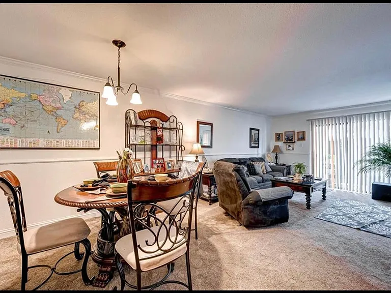 3005 Walnut Bend Ln #15 — Photo 9