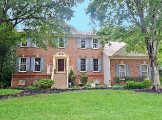 15555 Smithfield Pl, Centreville, VA 20120