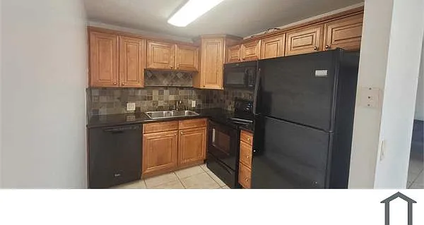 2 bed, 835 sqft, $1,500 — Photo 1