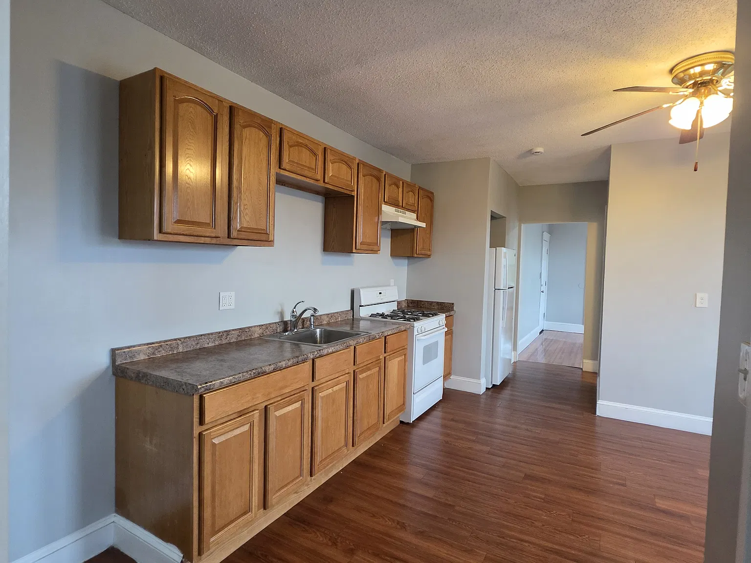 2 bed, $1,350 — Photo 3