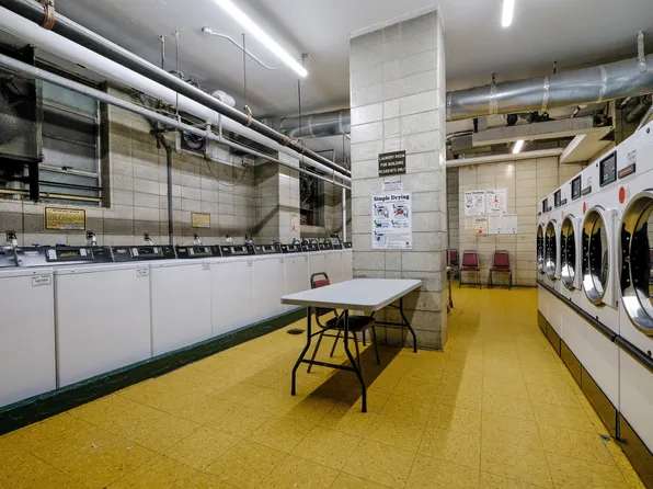 2550 Olinville Avenue image 28 of 28