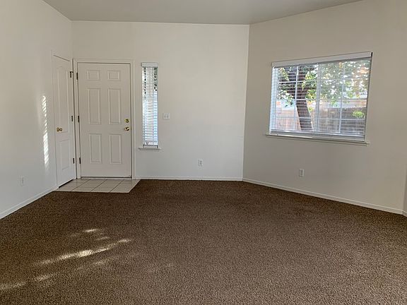 3rd image of 760 Jana Way APT D