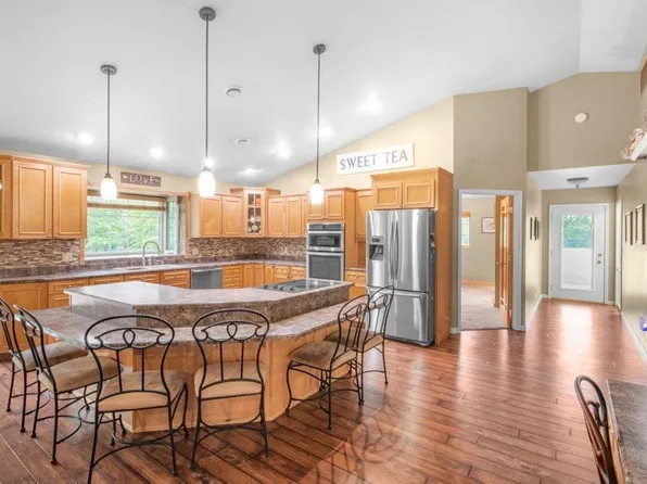 1632 Watt Rd, Cook, MN 55723