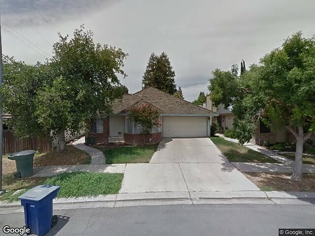 1st image of 3045 Aspen St