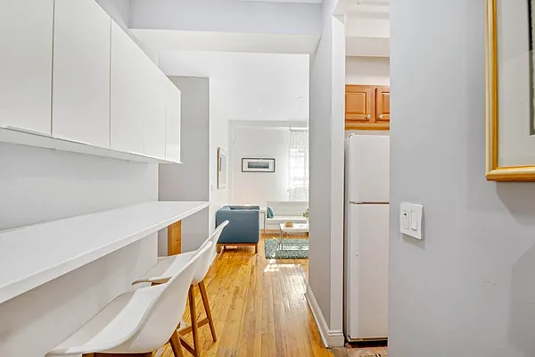 Sold by City Roots Realty | media 2