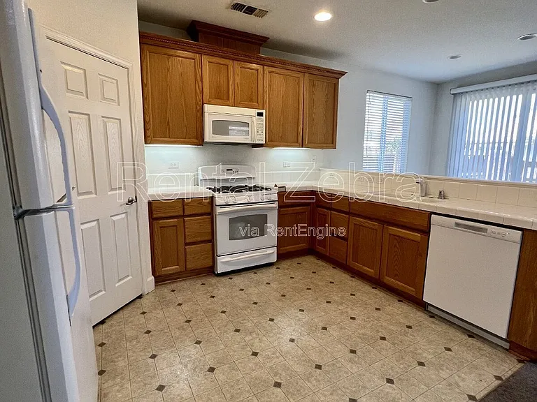 459 Jacobs Dr — Photo 21