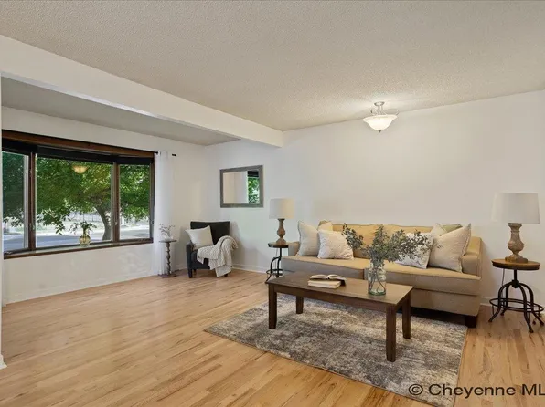 119 Stanfield Ave, Cheyenne, WY 82007