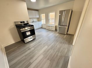 12 New St, Ansonia, CT 06401