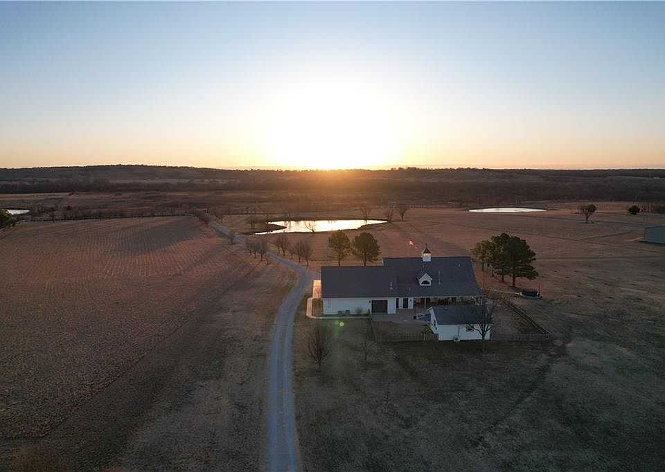 1st image of 687 County Road 3425