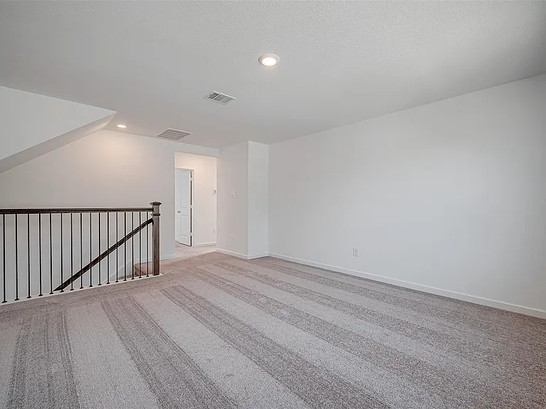 1127 Sugar Dr — Photo 29