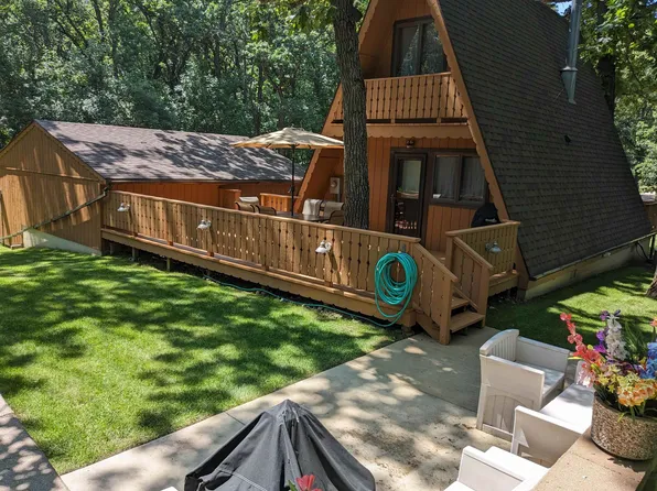 2202 Iowa Ave, Milford, IA 51351