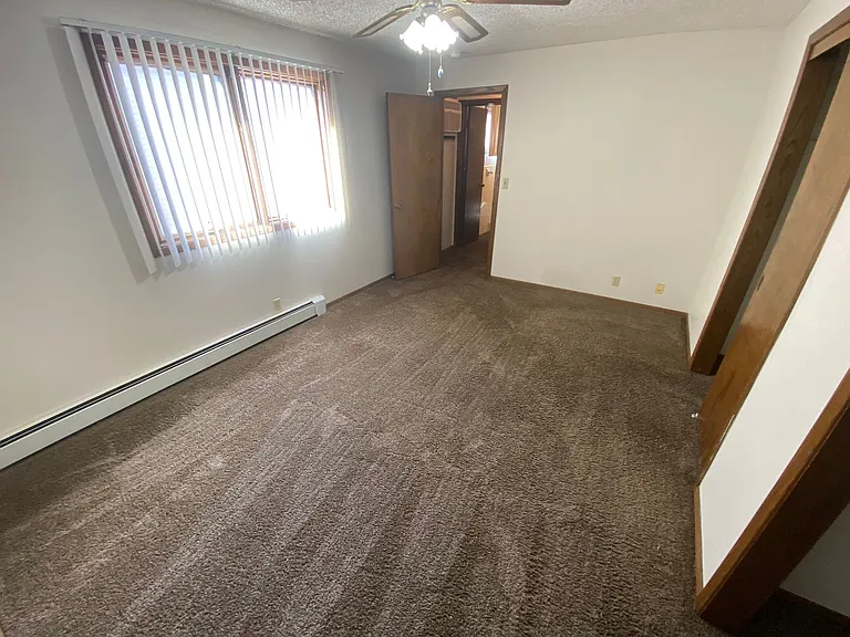 1133 G St — Photo 11