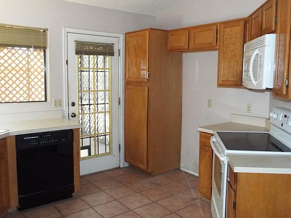 5th image of 784 S Granite Falls Dr
