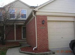 3074 Village Cir N, Ann Arbor, MI 48108