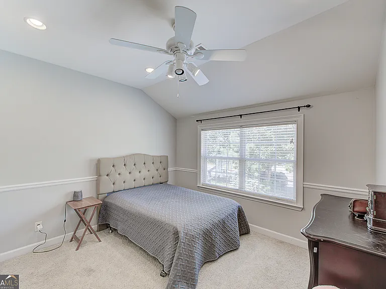 209 Cedar Dr — Photo 15