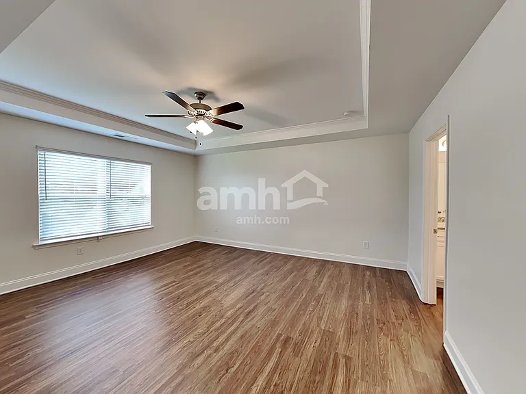 1002 Merlot Ct — Photo 10