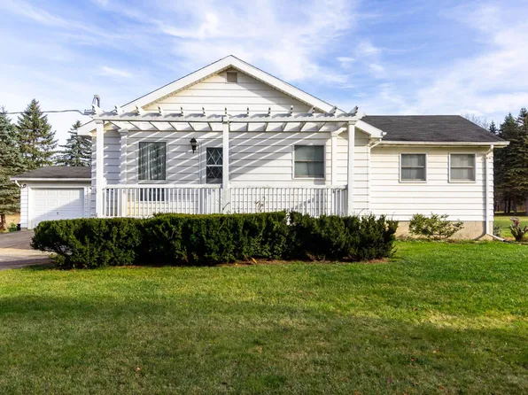 6185 Leix Rd, Mayville, MI 48744