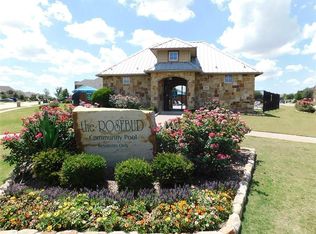 926 Masquerade Dr, Midlothian, TX 76065