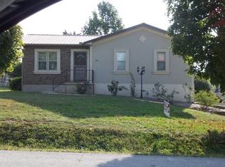 1912 Linda St, West Plains, MO 65775