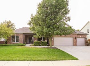 4 Chloe Ct, Bloomington, IL
