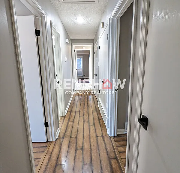6936 Briarhill Dr — Photo 13