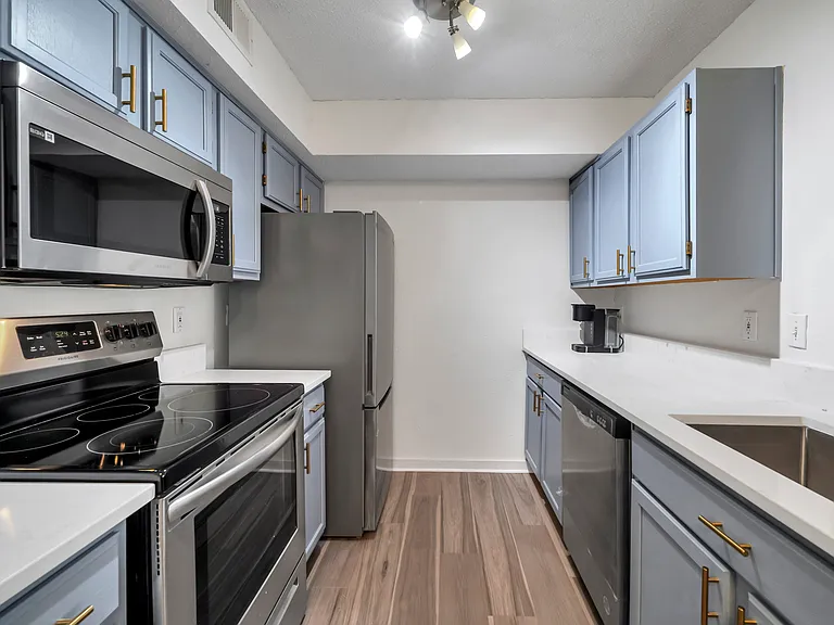4075 Dancing Cloud Ct #194 — Photo 7