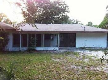 2nd image of 8 Blare Dr