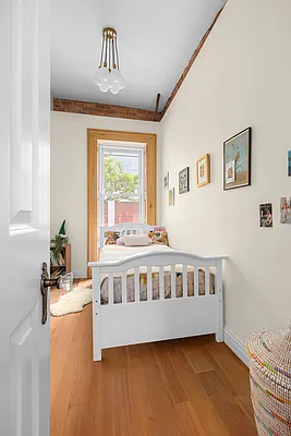 Rented by Compass | media 12