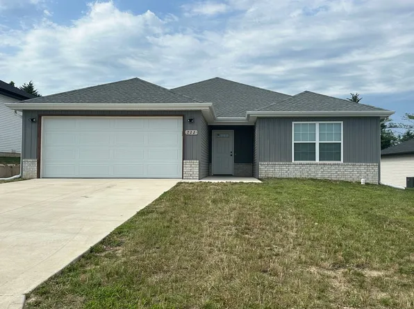 722 Swiss Rd, Marshfield, MO 65706
