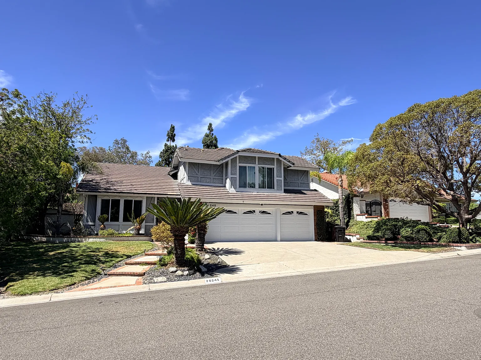 4 bed, 2554 sqft, $6,000 — Photo 2