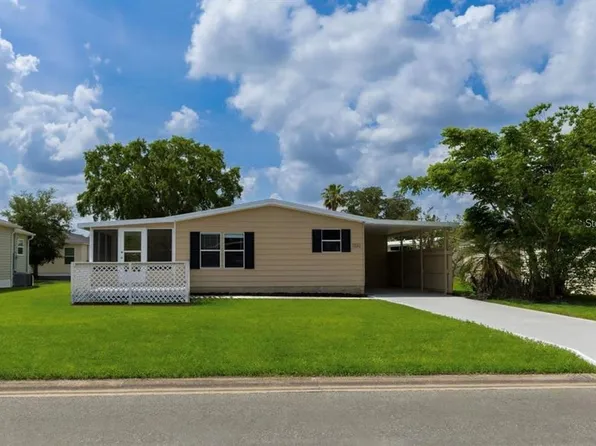 1220 Dustin Dr, Lady Lake, FL 32159