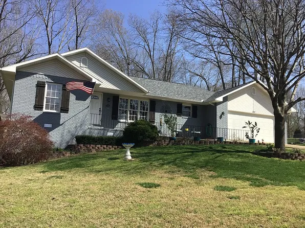 922 Pebblecreek Dr, Mountain Home, AR 72653