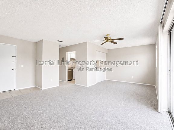 4th image of 2709 Hidden Lake Blvd Unit C