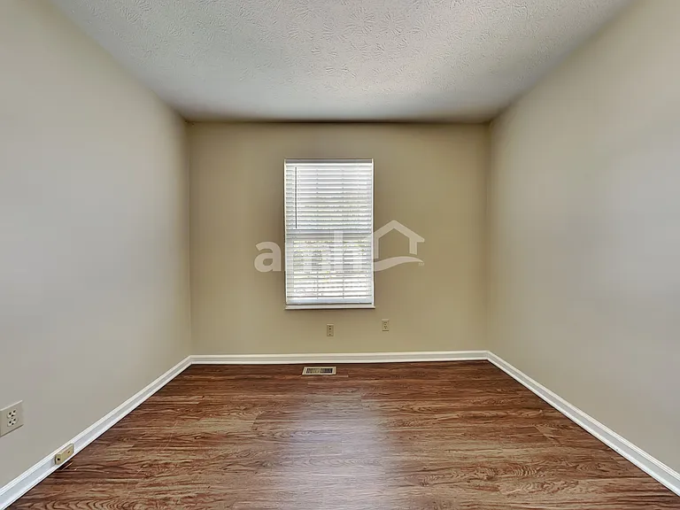 3659 Shorewood Dr — Photo 11