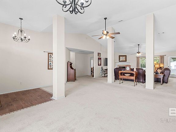5th image of 12976 Briarwood Dr