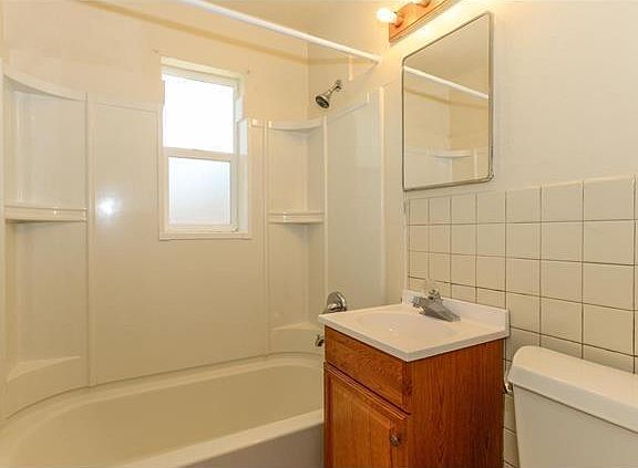 4th image of 2684 S Bannock St
