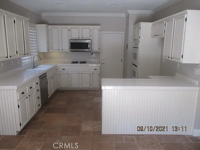32059 Meadow Wood Ln — Photo 8
