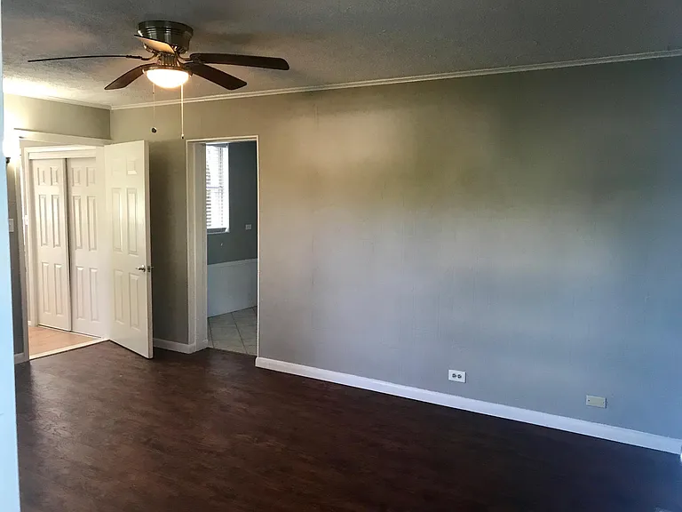 183 Northwestern Ave — Photo 16