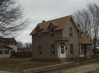 613 N Elm St, Cresco, IA 52136